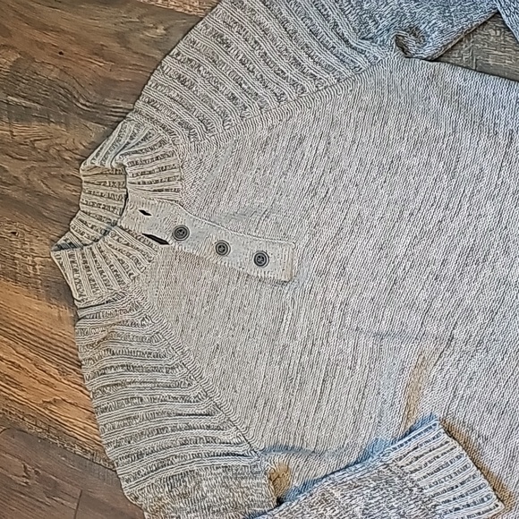 JB Holt Sweater - Picture 3 of 4